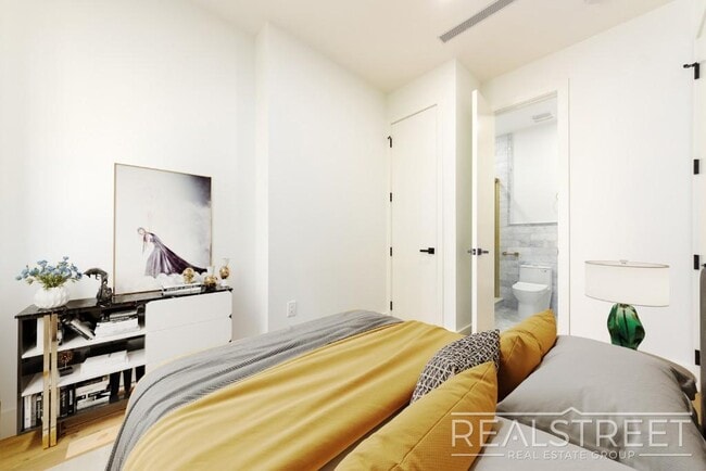 Building Photo - Brand New 3 Bed 3 Bath in Bed Stuy Brownst...