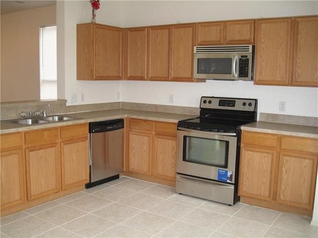 Building Photo - 826 Greene Way