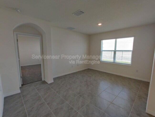 Building Photo - 32618 Canyonlands Dr