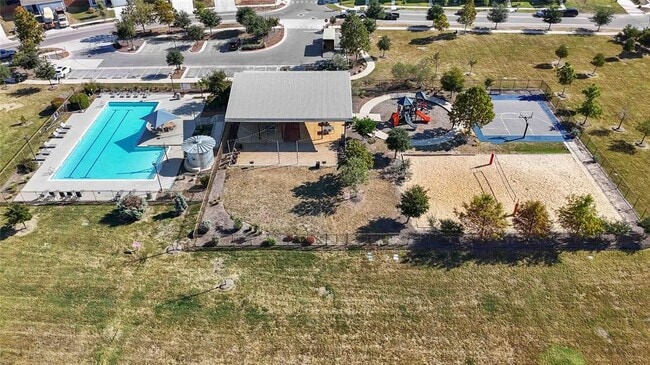 Building Photo - 137 Gray Wolf Dr