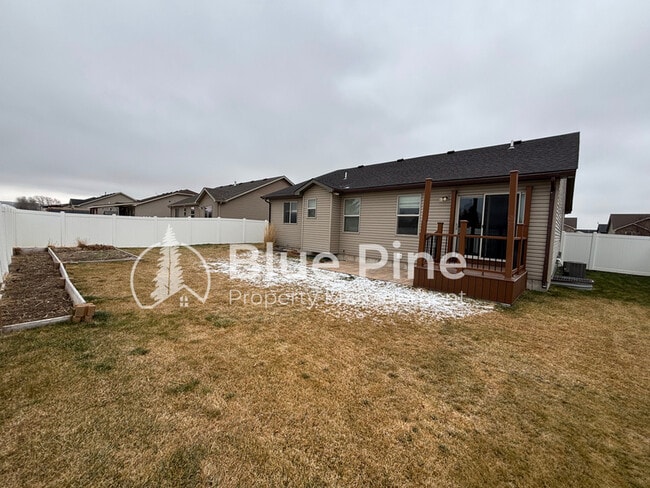 Building Photo - 5181 Ryanne Way