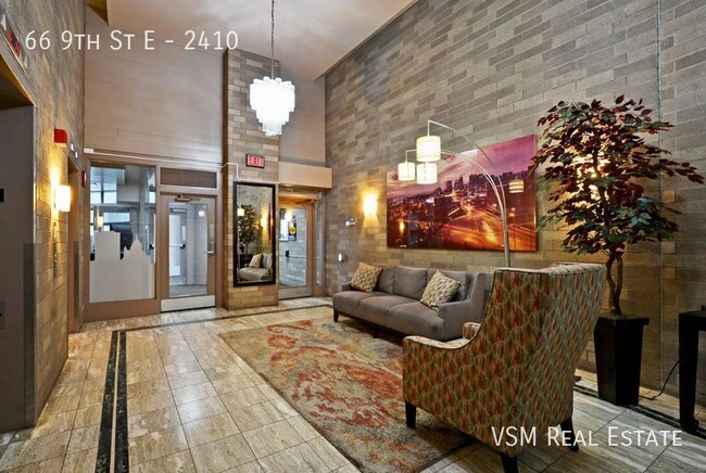 Building Photo - *New Price!* Exquisite Downtown St. Paul C...