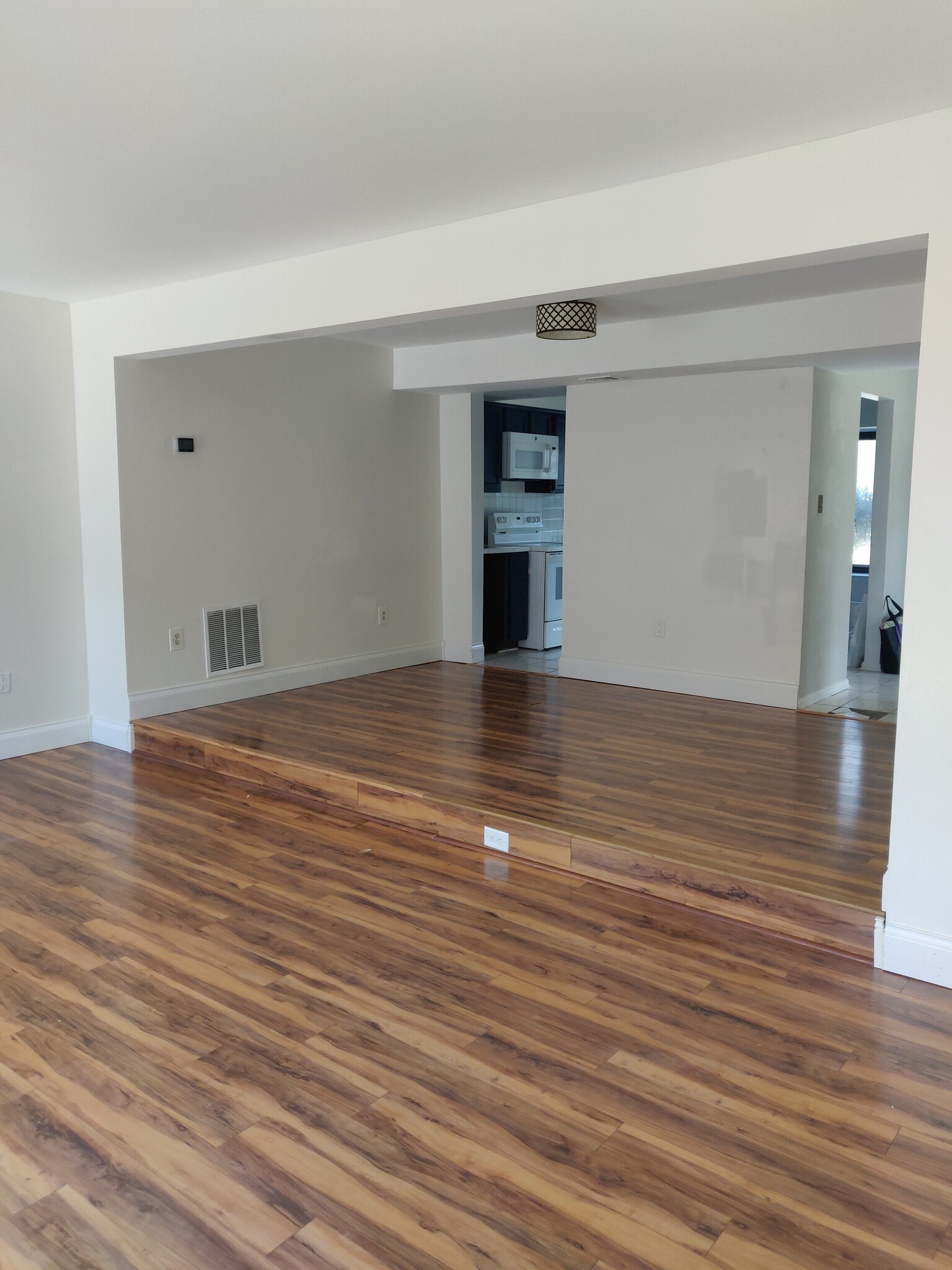 Building Photo - 5374 Eliots Oak Rd