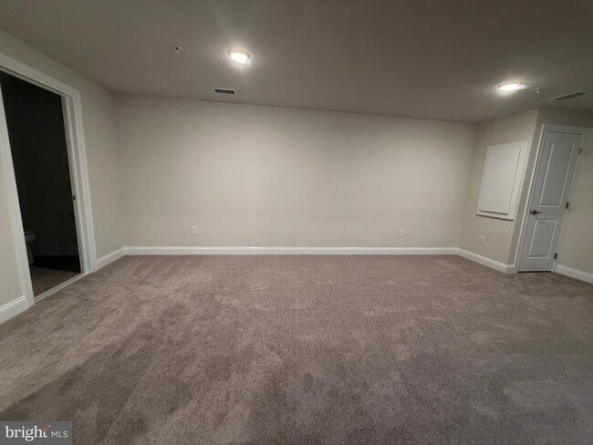 Building Photo - 436 Reagans Ln