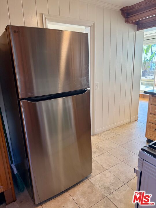 Building Photo - 653 Ramona Ave