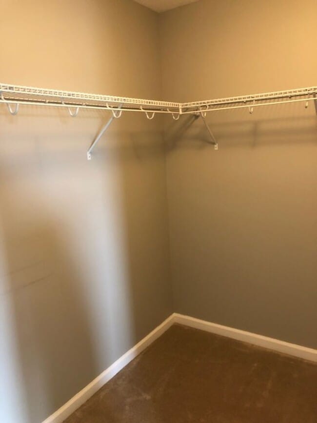 Building Photo - STONES CROSSING...3 Bed 2 Bath