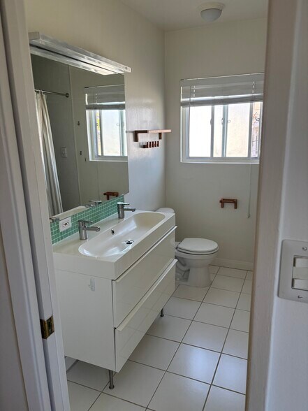 master bath - 110 Brooks Ave