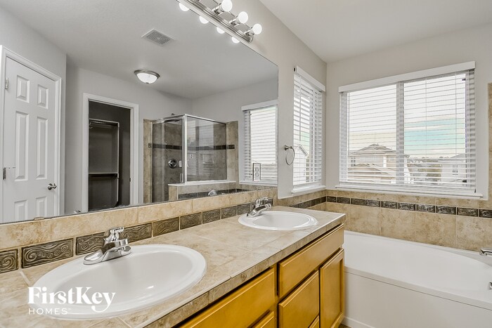 Building Photo - 8308 Brook Valley Dr
