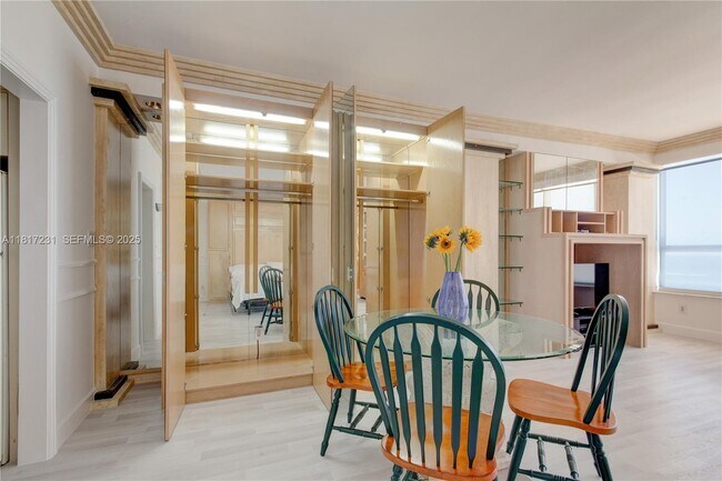 Building Photo - 4925 Collins Ave