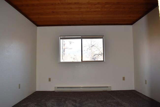 Building Photo - Whitefish River Duplex