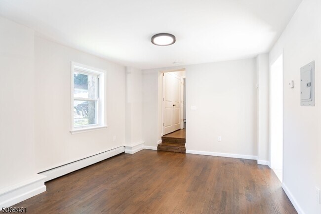 Building Photo - 285 Orchard Terrace