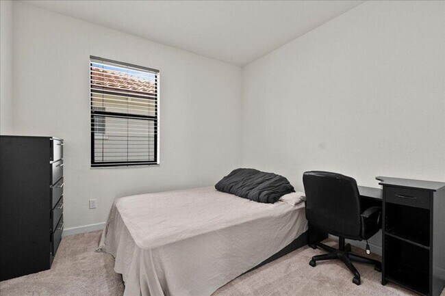 Building Photo - 6021 Night Heron Ct