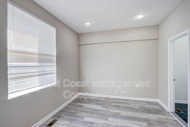 Building Photo - 601 Richwood Ave