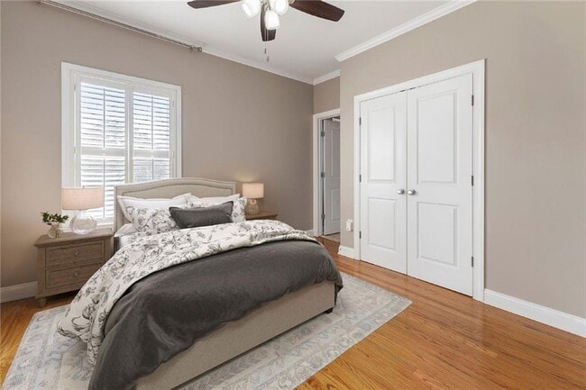 Building Photo - 267 Carlyle Park Dr