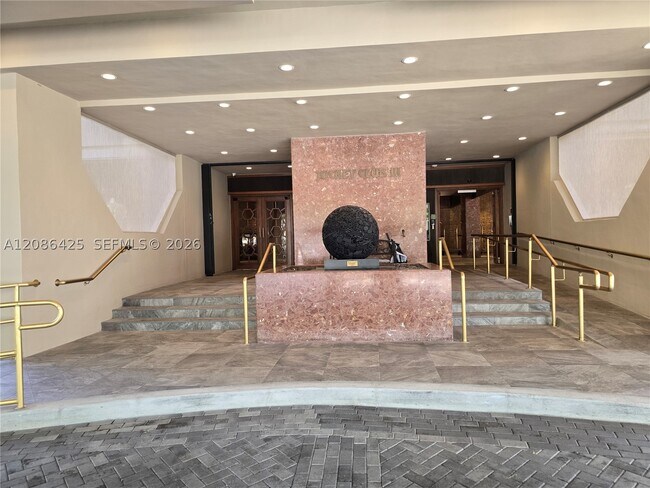 Building Photo - 11113 Biscayne Blvd