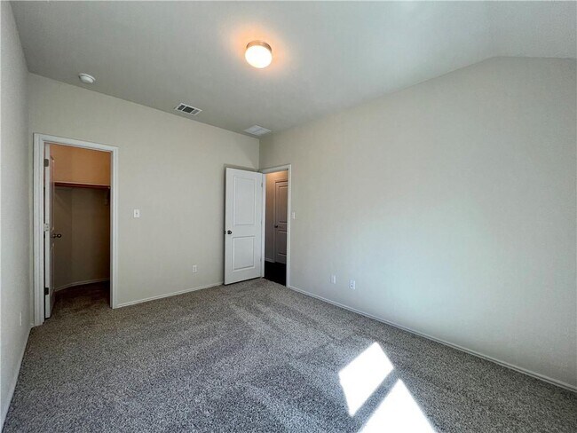 Building Photo - 129 Blue Oak Blvd