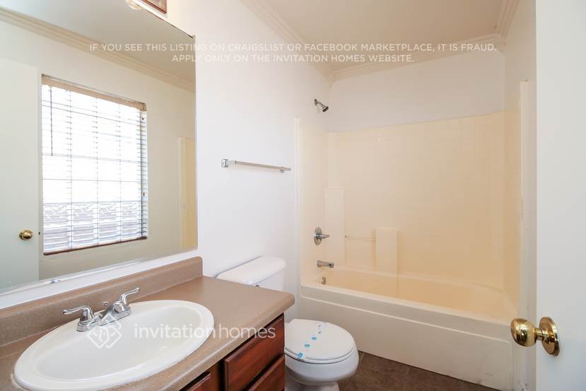 Building Photo - 1813 N 94th Ave