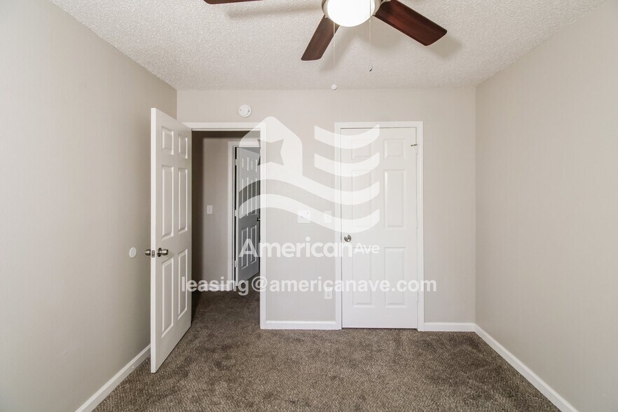 Building Photo - 501 Riley St