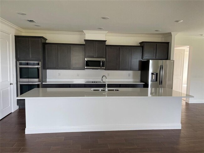 Building Photo - 10067 Dolphin Gull Cir