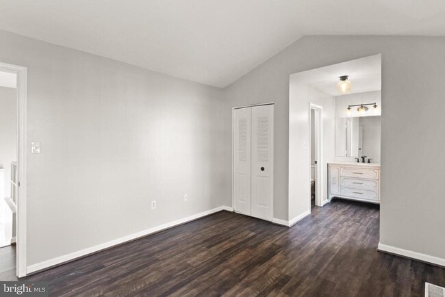 Building Photo - 309 Wind Ridge Dr