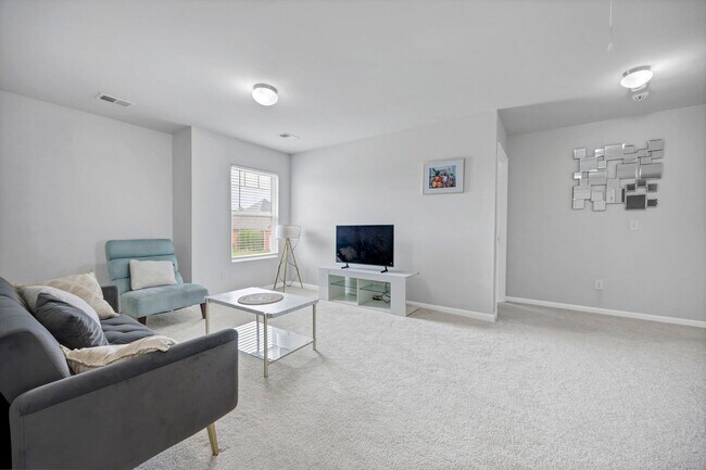 Building Photo - 300 Barony Pl Dr