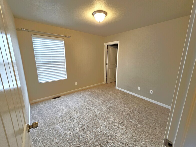 Building Photo - 5120 Adana Dr