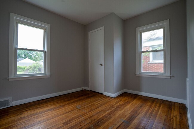 Building Photo - Eastpointe 3 bedroom