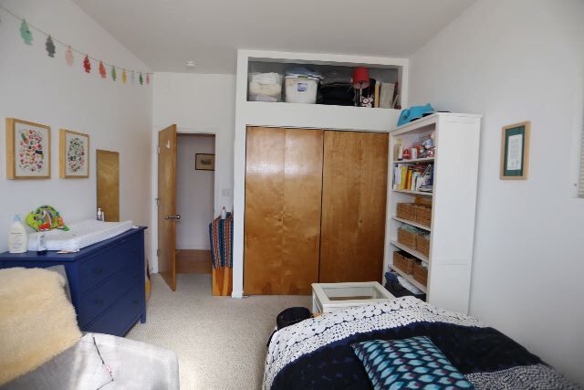 Building Photo - 1415 N Wicker Park Ave