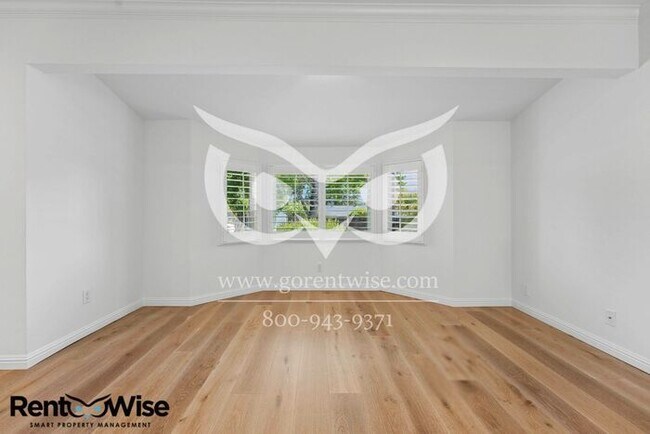 Building Photo - Short term lease only