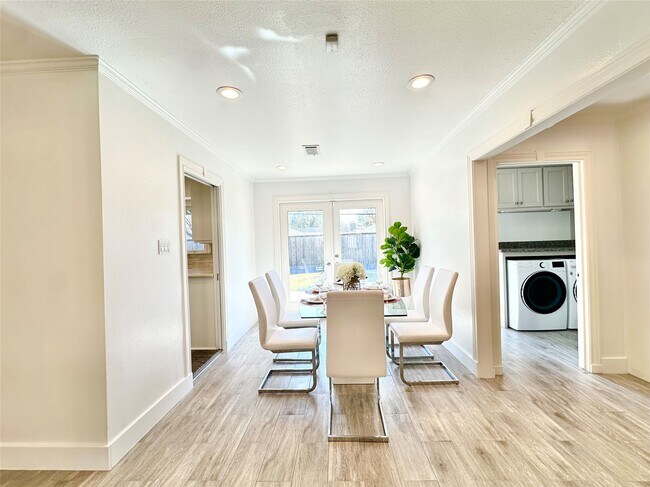 Building Photo - 5421 Judalon Ln