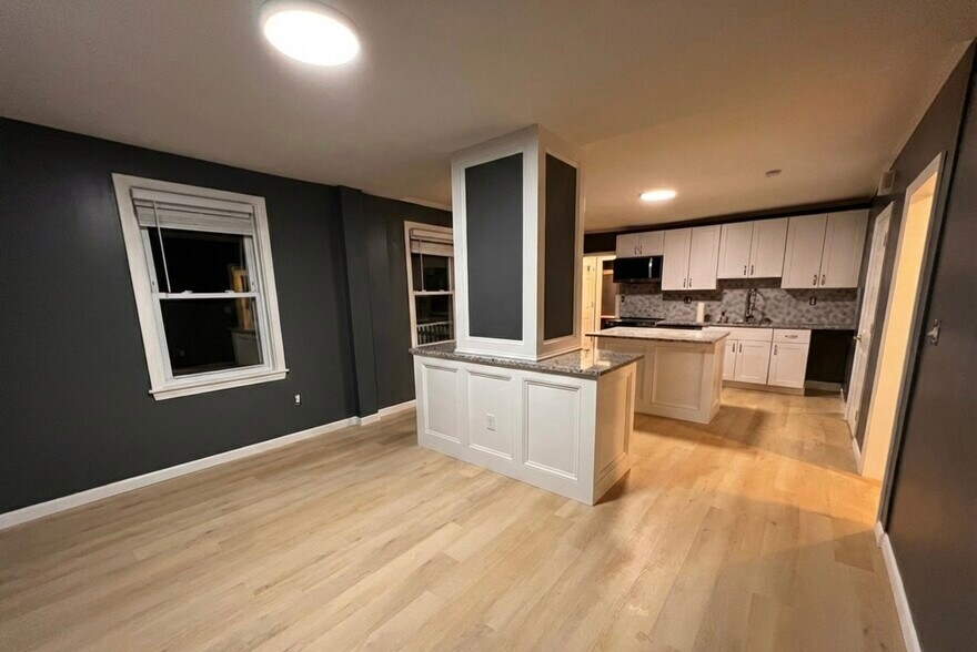 Building Photo - 143 Foote St