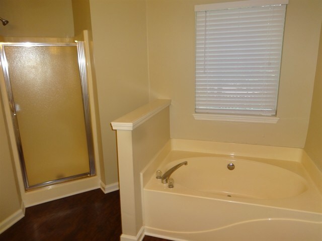 Building Photo - 2199 Sandell Trail SW