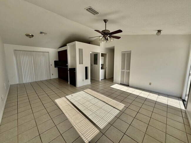 Building Photo - 3220 N 73rd Ter