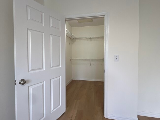 Building Photo - 6410 Emerald Dunes Dr