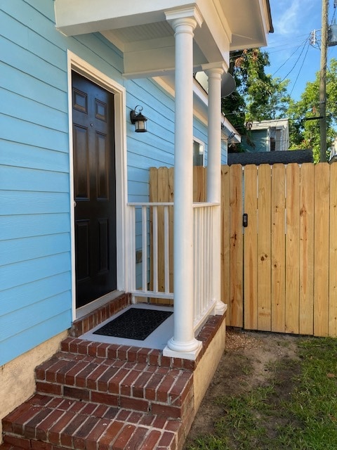 Side Entrance to Kitchen off Driveway - 1223 E Waldburg St