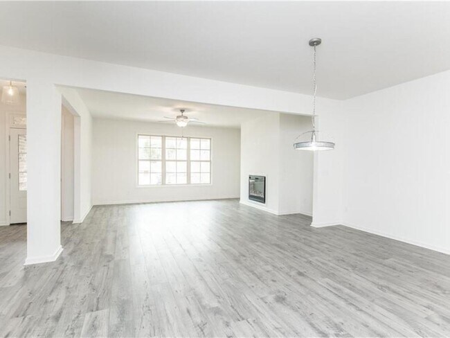 Building Photo - 4899 Mountain Rose Walk