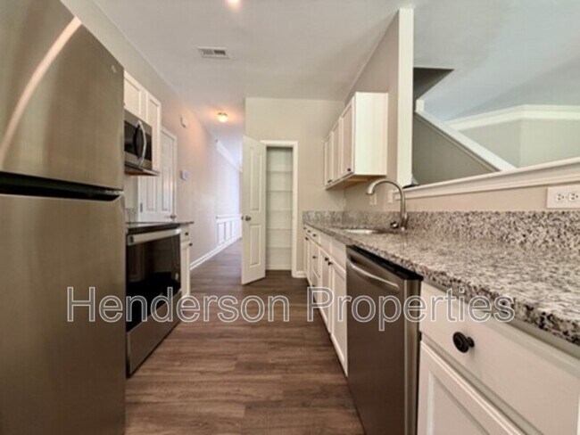 Building Photo - 7802 Rolling Meadows Ln