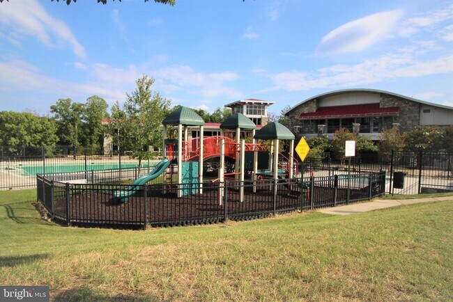 Building Photo - 2382 Brookmoor Ln