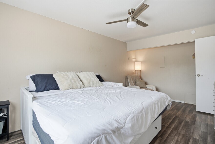 Building Photo - 4630 N 68th St