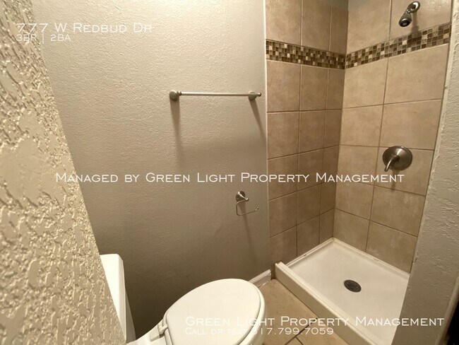 Building Photo - 777 W Redbud Dr