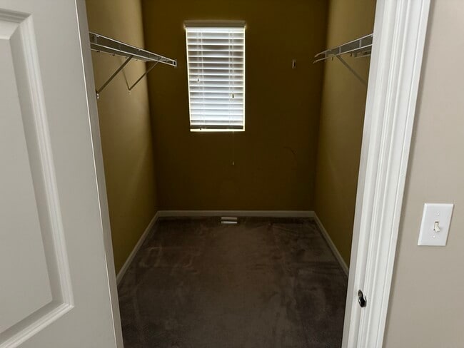 Building Photo - 1147 Heron Cir