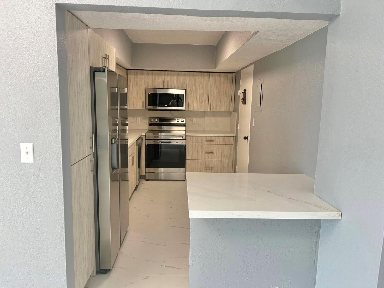 Building Photo - 3801 S Ocean Dr