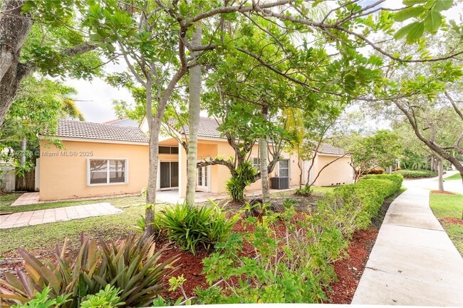 Building Photo - 719 Stanton Dr