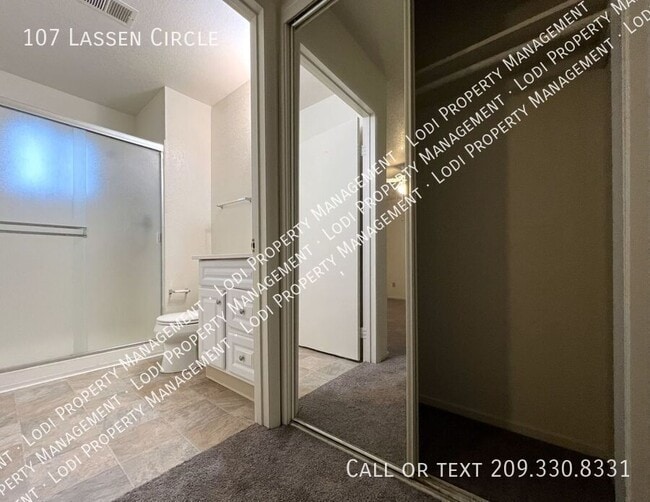 Building Photo - 107 Lassen Cir