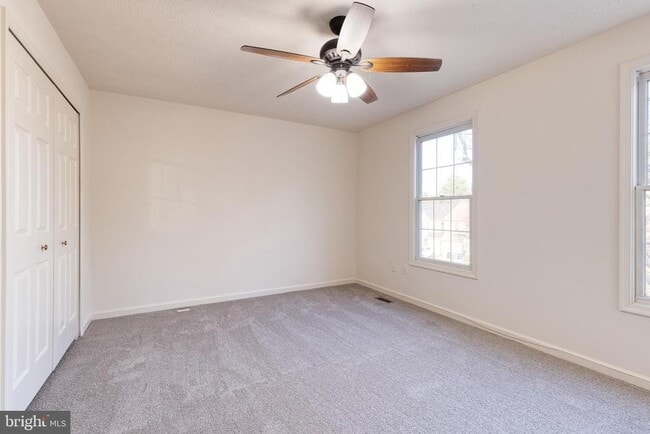 Building Photo - 5 Weyanoke Ct