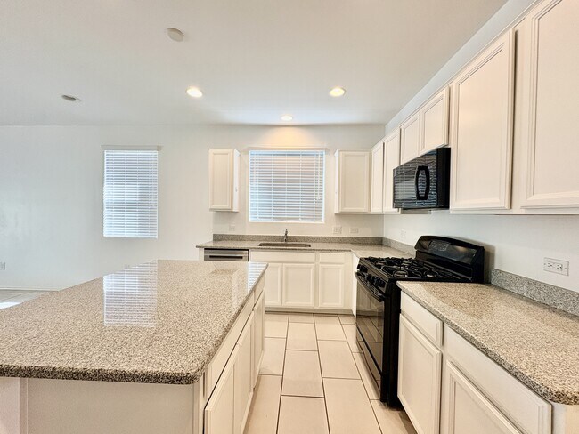 Building Photo - 7214 S Via Tierra Mesa