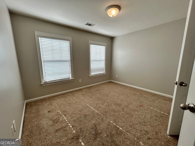 Building Photo - 3640 Dalwood Dr