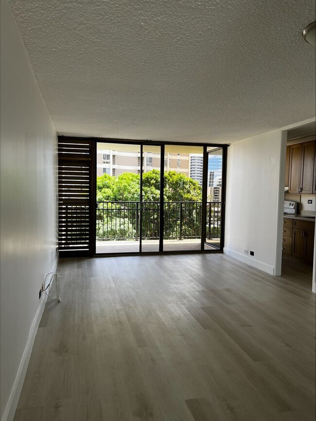 Building Photo - Newly renovated 1bd/1ba in Makiki