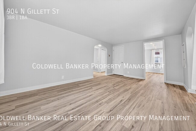 Building Photo - 904 N Gillett St