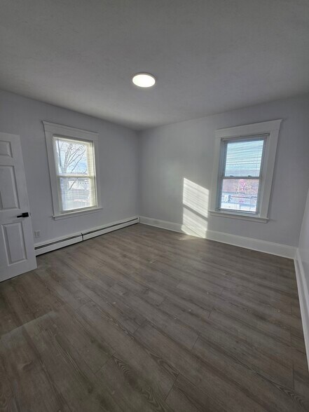 Building Photo - 267 New York Ave